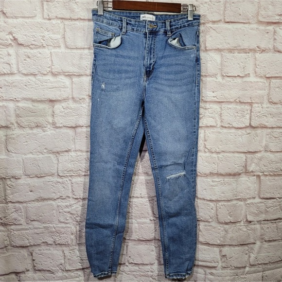 Zara High Rise Light Wash Distressed Skinny Jeans - Picture 1 of 9
